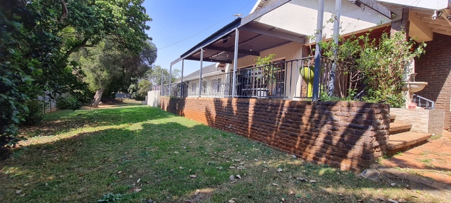 To Let 4 Bedroom Property for Rent in Bedford Gardens Gauteng