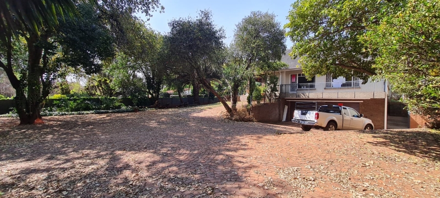 To Let 4 Bedroom Property for Rent in Bedford Gardens Gauteng