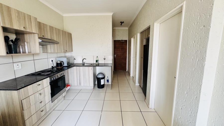 To Let 2 Bedroom Property for Rent in Paulshof Gauteng