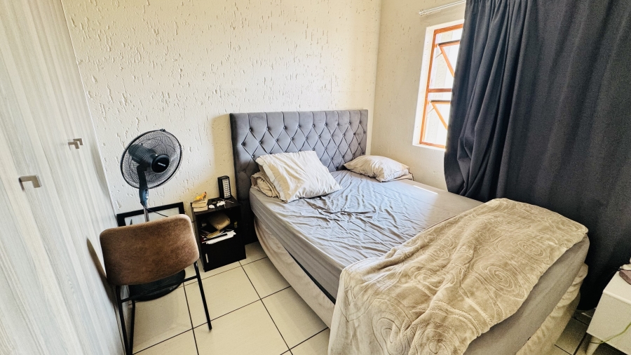 To Let 2 Bedroom Property for Rent in Paulshof Gauteng