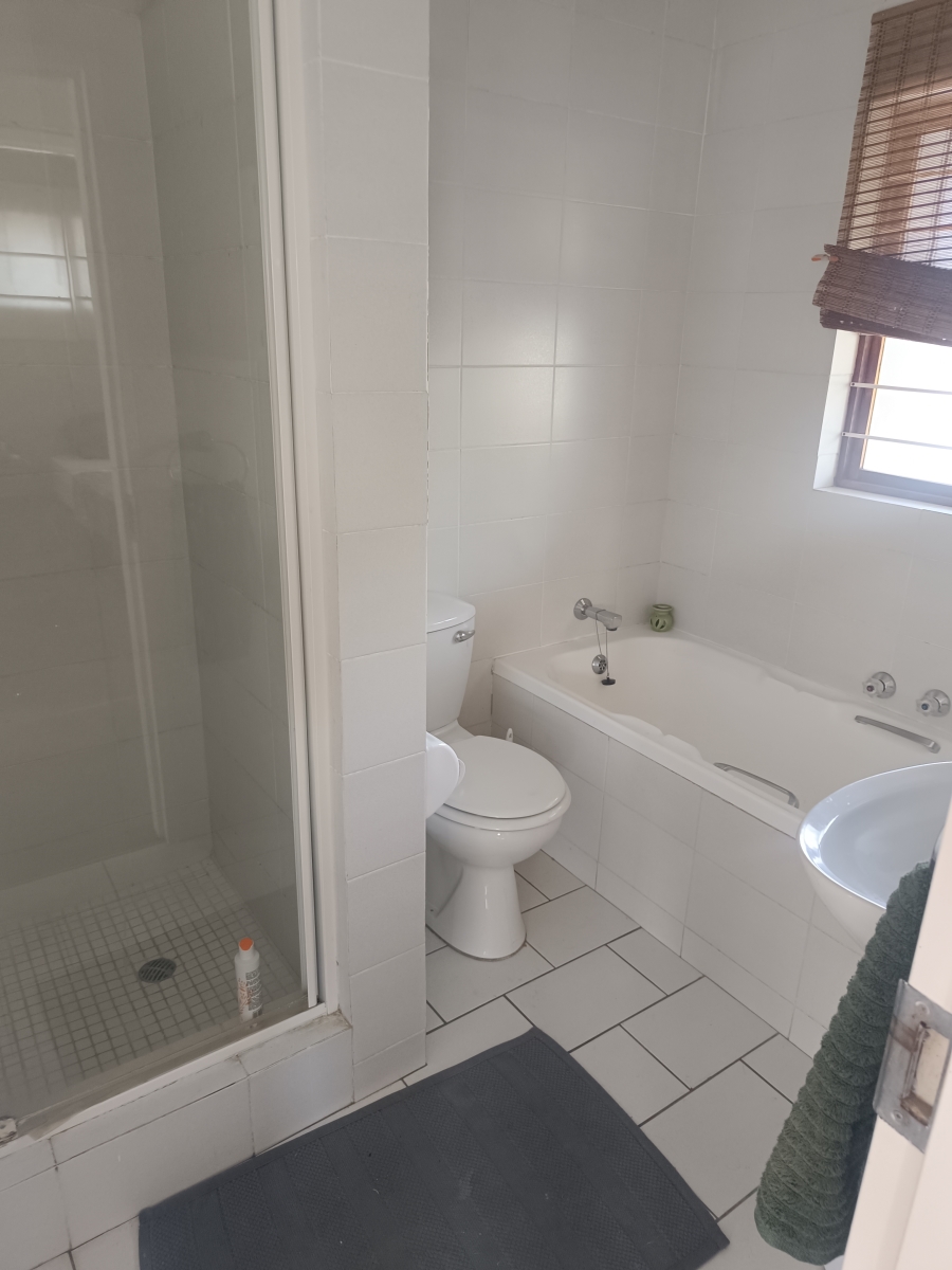 To Let 1 Bedroom Property for Rent in Morningside Ext 40 Gauteng