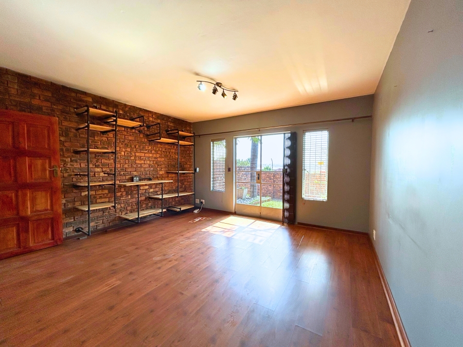 2 Bedroom Property for Sale in Zwartkop Gauteng