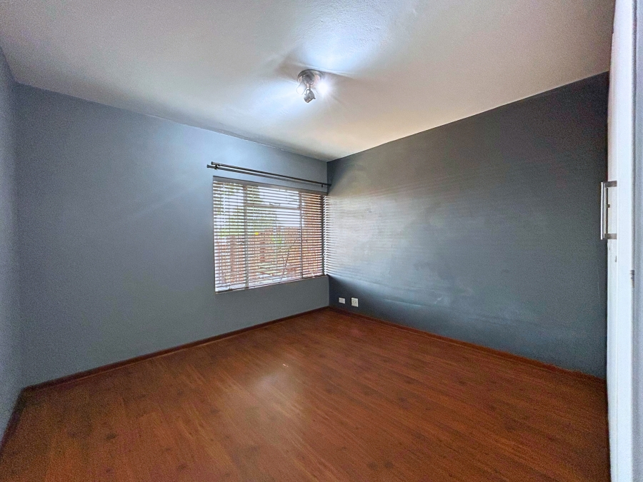 2 Bedroom Property for Sale in Zwartkop Gauteng