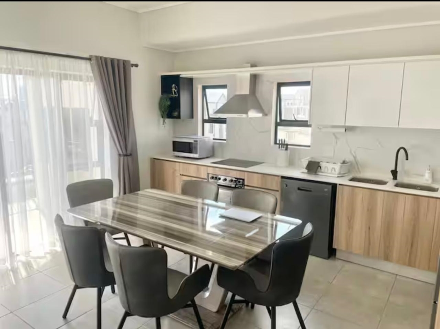 To Let 3 Bedroom Property for Rent in Waterfall Gauteng