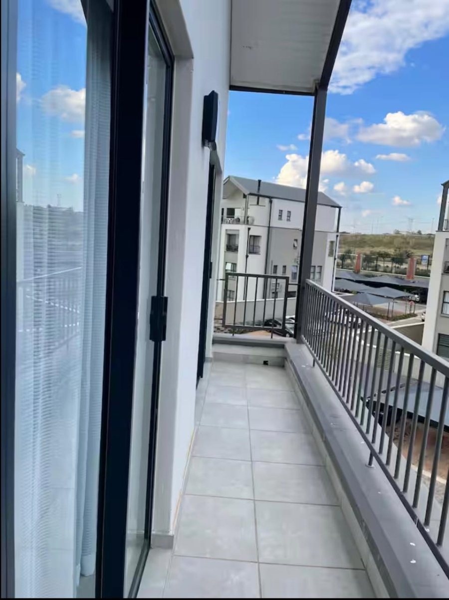 To Let 3 Bedroom Property for Rent in Waterfall Gauteng