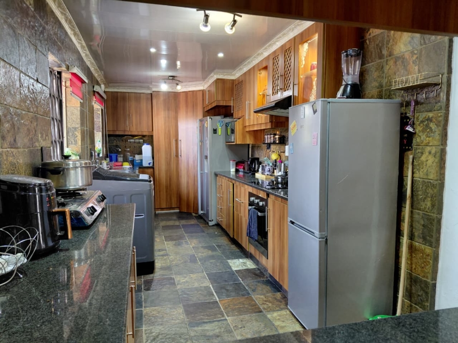 4 Bedroom Property for Sale in Dalpark Gauteng