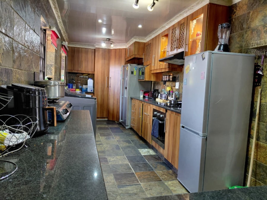 4 Bedroom Property for Sale in Dalpark Gauteng