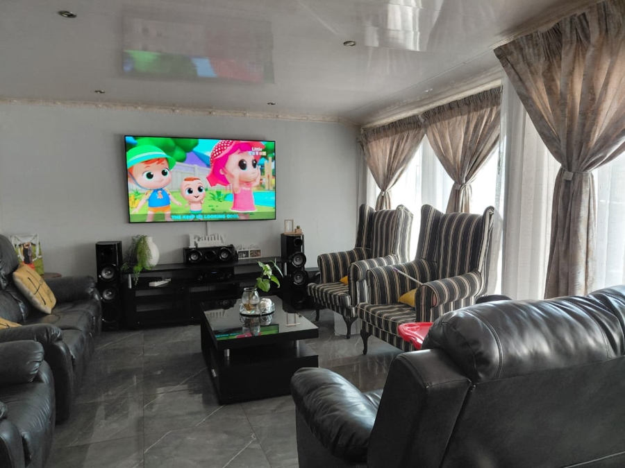 4 Bedroom Property for Sale in Dalpark Gauteng