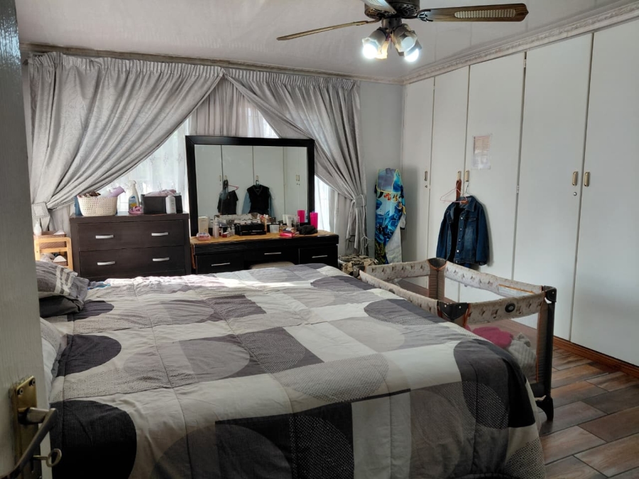 4 Bedroom Property for Sale in Dalpark Gauteng