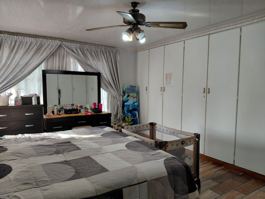 4 Bedroom Property for Sale in Dalpark Gauteng