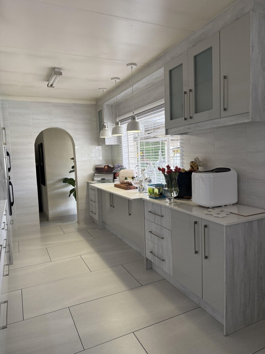 3 Bedroom Property for Sale in Petersfield Gauteng