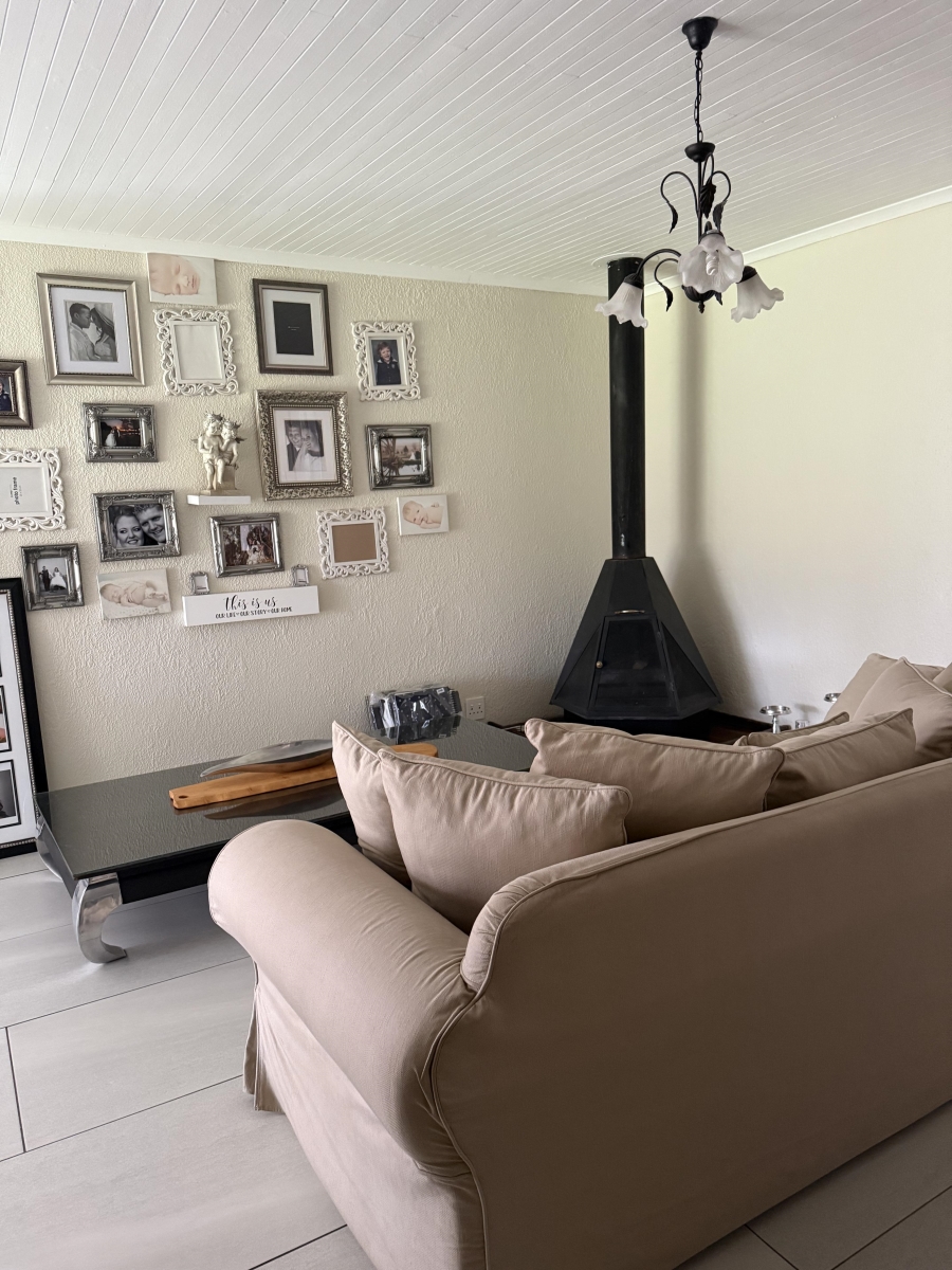 3 Bedroom Property for Sale in Petersfield Gauteng