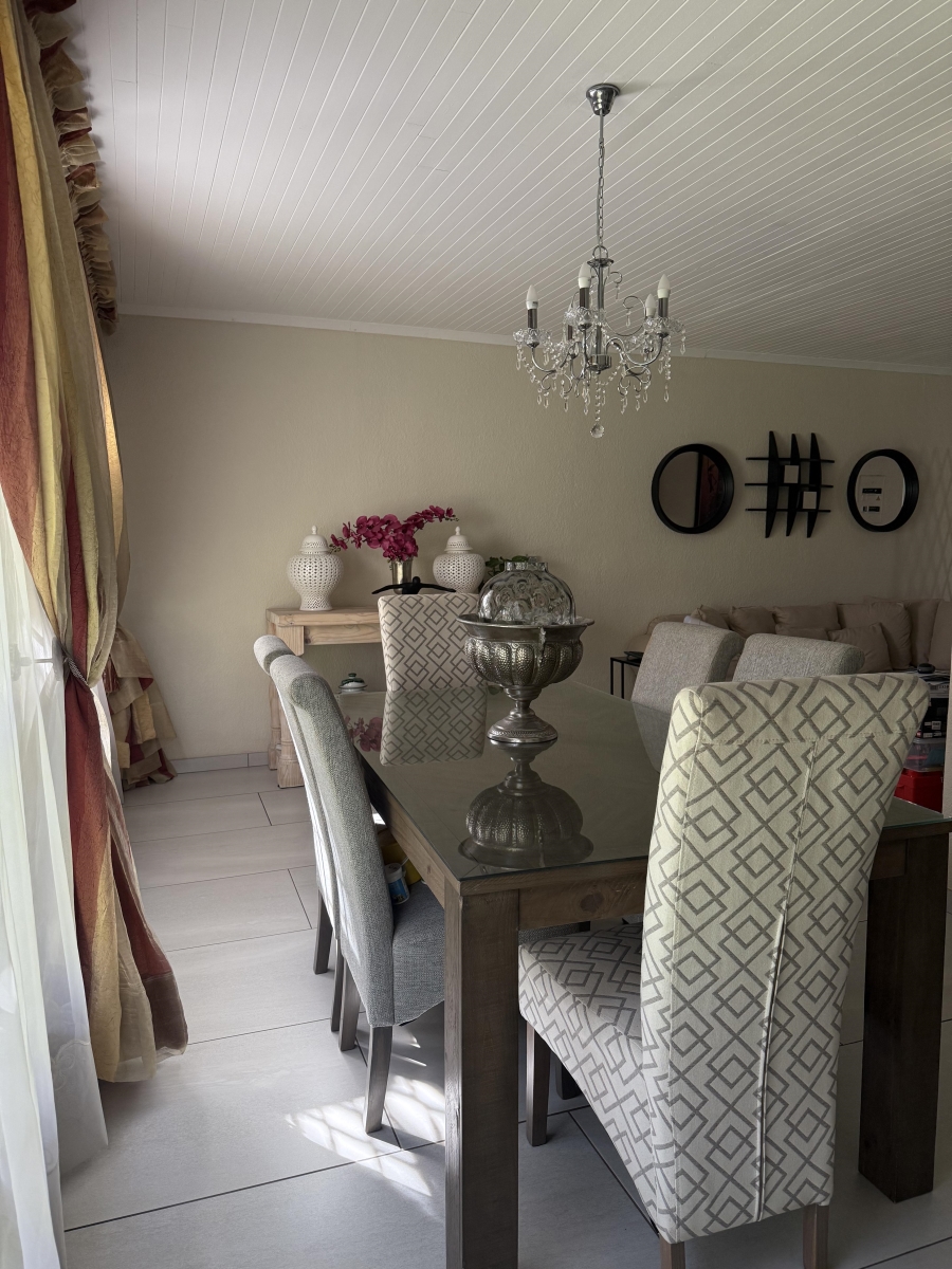 3 Bedroom Property for Sale in Petersfield Gauteng