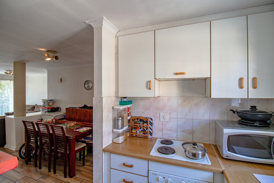 2 Bedroom Property for Sale in Vorna Valley Gauteng