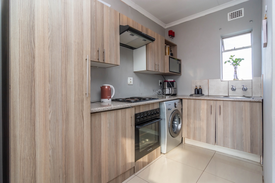 2 Bedroom Property for Sale in Fleurhof Gauteng