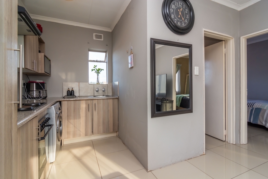2 Bedroom Property for Sale in Fleurhof Gauteng