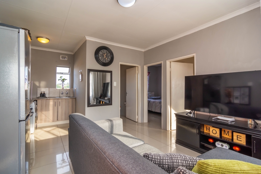 2 Bedroom Property for Sale in Fleurhof Gauteng
