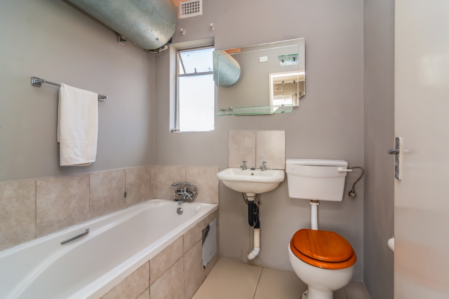 2 Bedroom Property for Sale in Fleurhof Gauteng