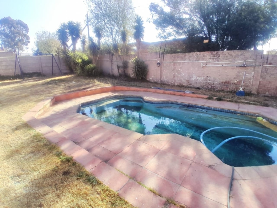 5 Bedroom Property for Sale in Greenhills Ext 3 Gauteng