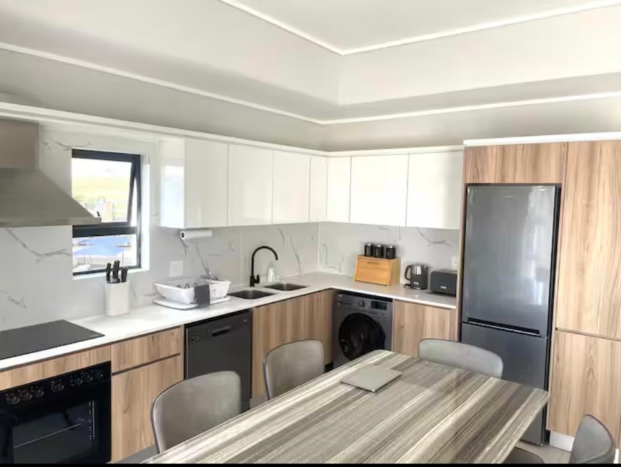 To Let 2 Bedroom Property for Rent in Waterfall Gauteng