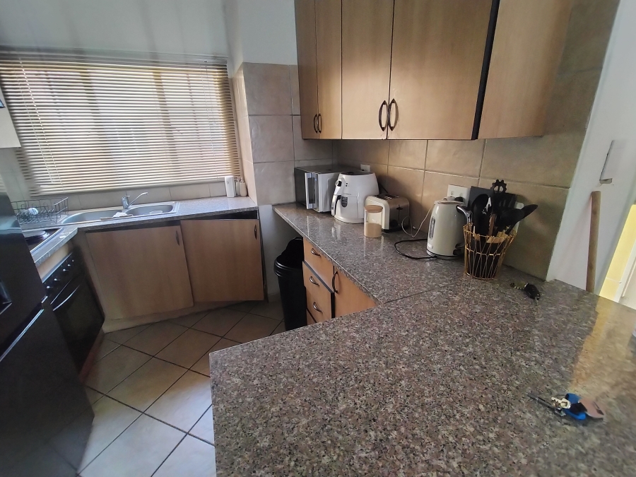 2 Bedroom Property for Sale in Eldorette Gauteng