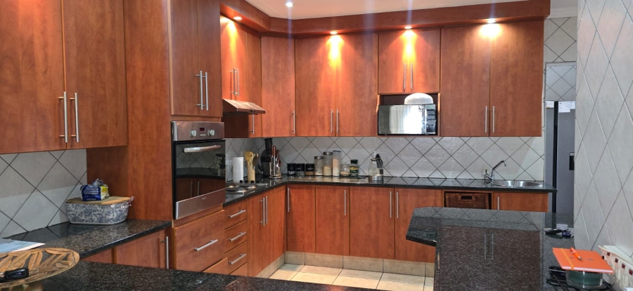 To Let 4 Bedroom Property for Rent in Irene Farm Villages Gauteng