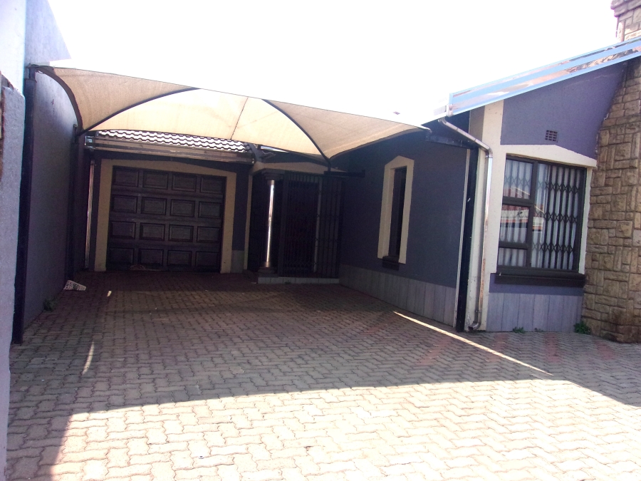 3 Bedroom Property for Sale in Vosloorus Gauteng