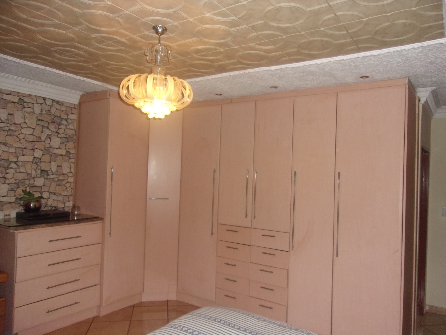 3 Bedroom Property for Sale in Vosloorus Gauteng