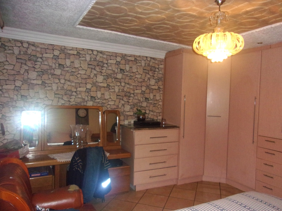 3 Bedroom Property for Sale in Vosloorus Gauteng