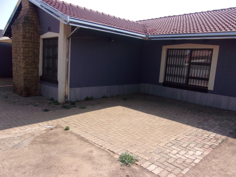3 Bedroom Property for Sale in Vosloorus Gauteng