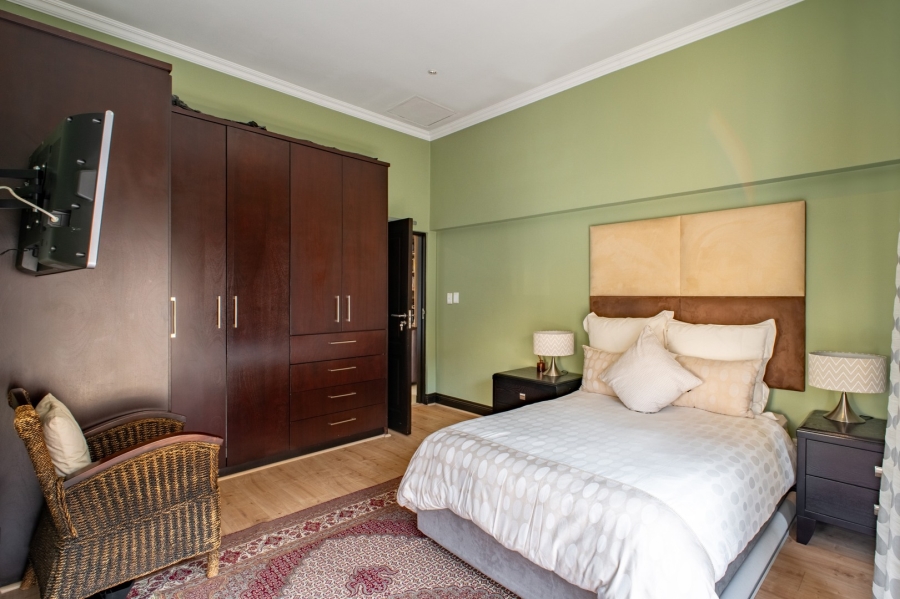 3 Bedroom Property for Sale in Woodmead Gauteng