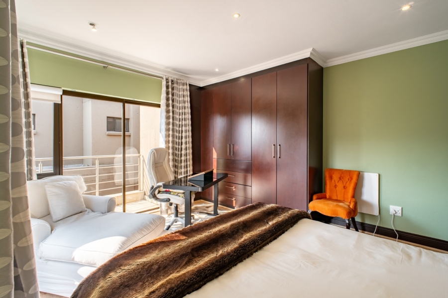 3 Bedroom Property for Sale in Woodmead Gauteng