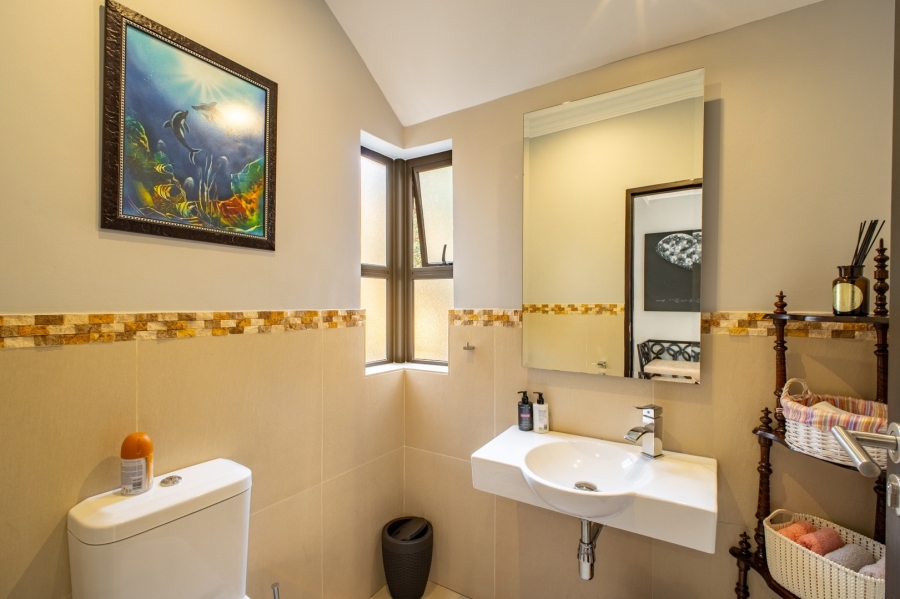3 Bedroom Property for Sale in Woodmead Gauteng