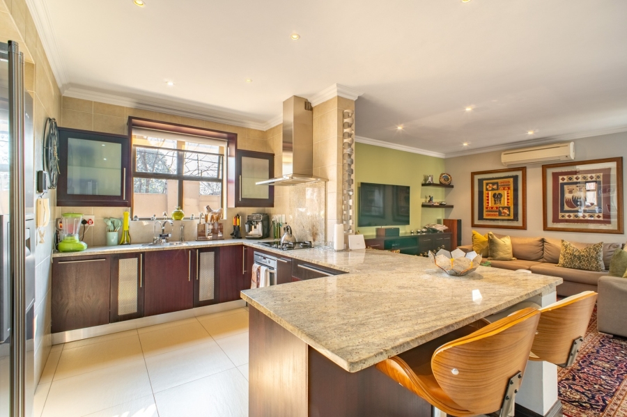 3 Bedroom Property for Sale in Woodmead Gauteng