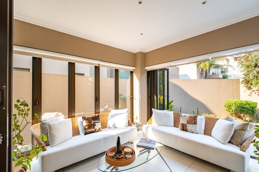 3 Bedroom Property for Sale in Woodmead Gauteng