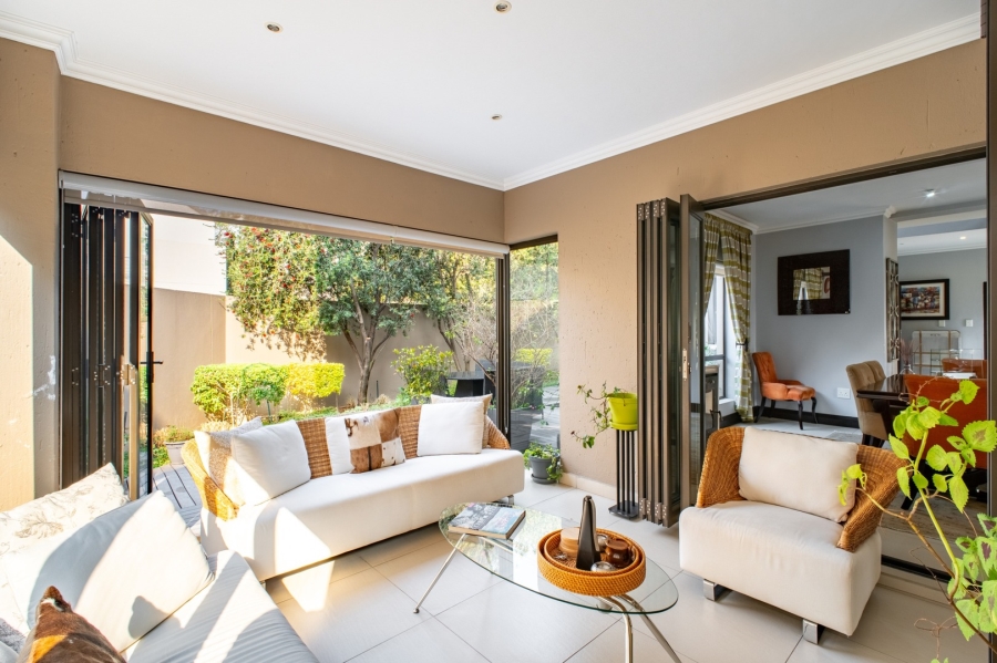 3 Bedroom Property for Sale in Woodmead Gauteng