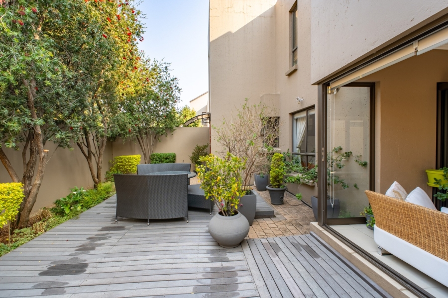 3 Bedroom Property for Sale in Woodmead Gauteng