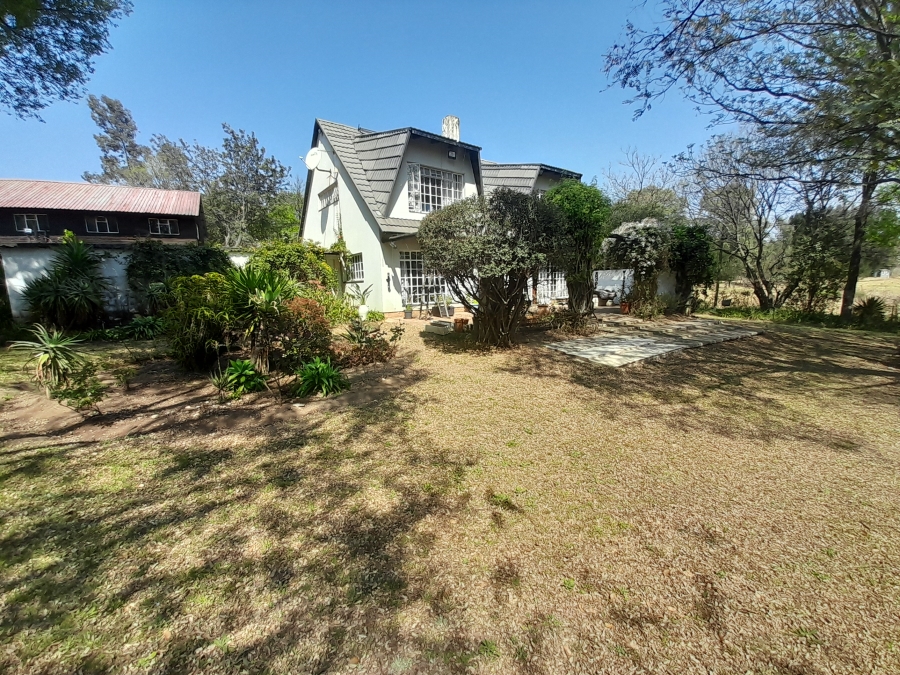 2 Bedroom Property for Sale in Glen Austin Gauteng