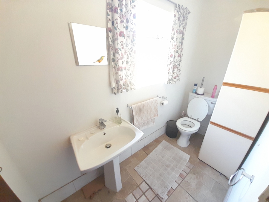 2 Bedroom Property for Sale in Glen Austin Gauteng