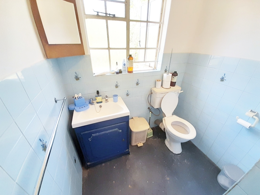 2 Bedroom Property for Sale in Glen Austin Gauteng