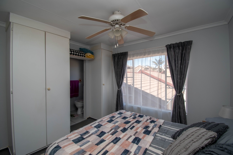 3 Bedroom Property for Sale in Wilgeheuwel Gauteng