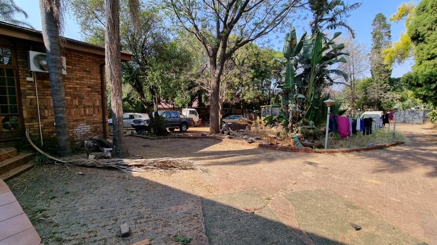 Commercial Property for Sale in Faerie Glen Gauteng