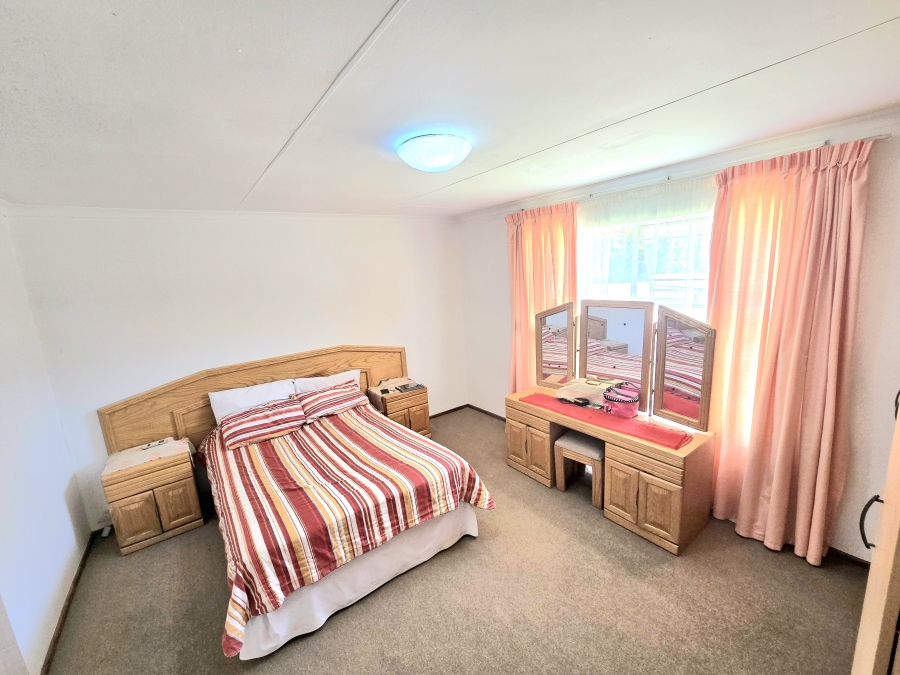 3 Bedroom Property for Sale in Halfway Gardens Gauteng