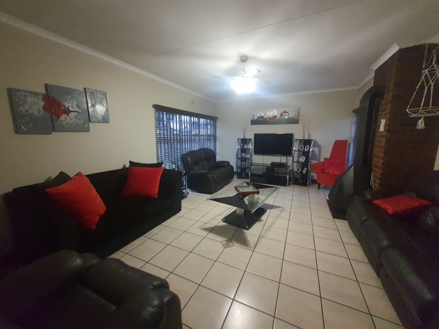 4 Bedroom Property for Sale in Vanderbijlpark CE 3 Gauteng