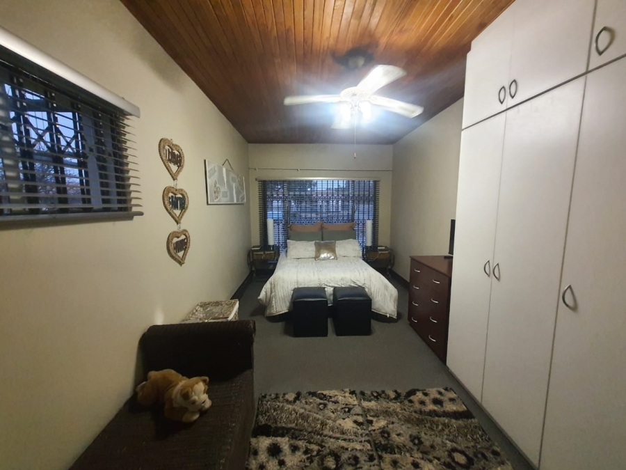 4 Bedroom Property for Sale in Vanderbijlpark CE 3 Gauteng