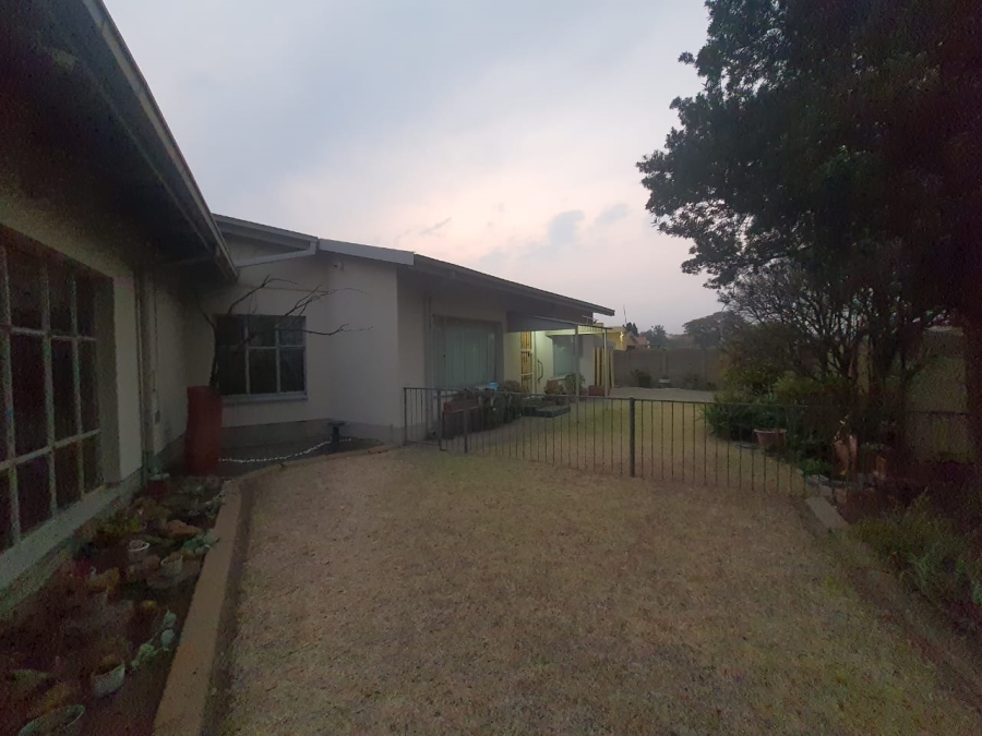 4 Bedroom Property for Sale in Vanderbijlpark CE 3 Gauteng
