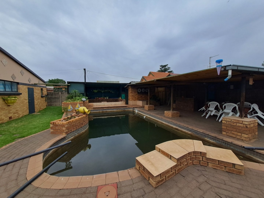 3 Bedroom Property for Sale in Vanderbijlpark CE 2 Gauteng