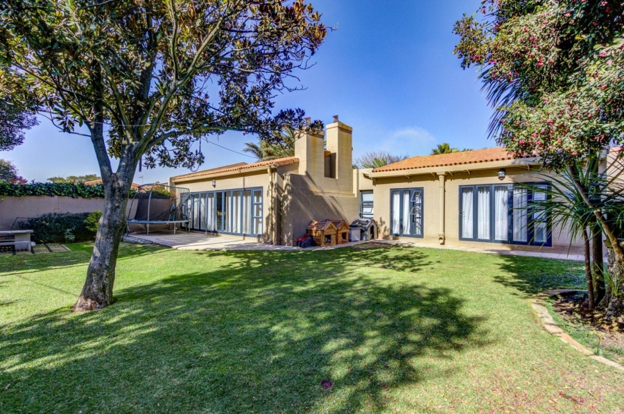 3 Bedroom Property for Sale in Lakefield Gauteng