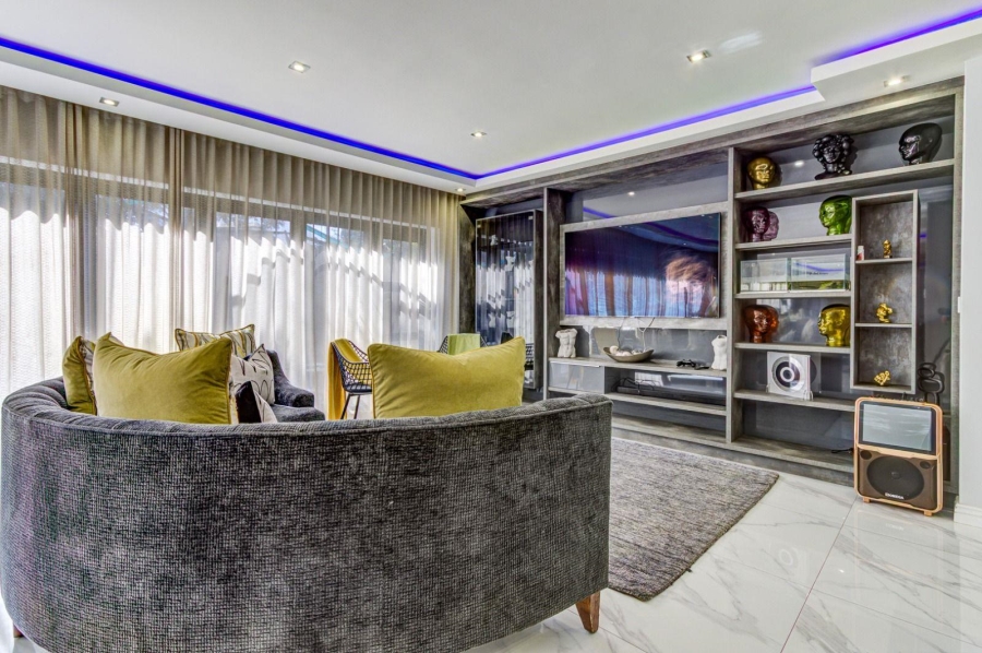 3 Bedroom Property for Sale in Lakefield Gauteng