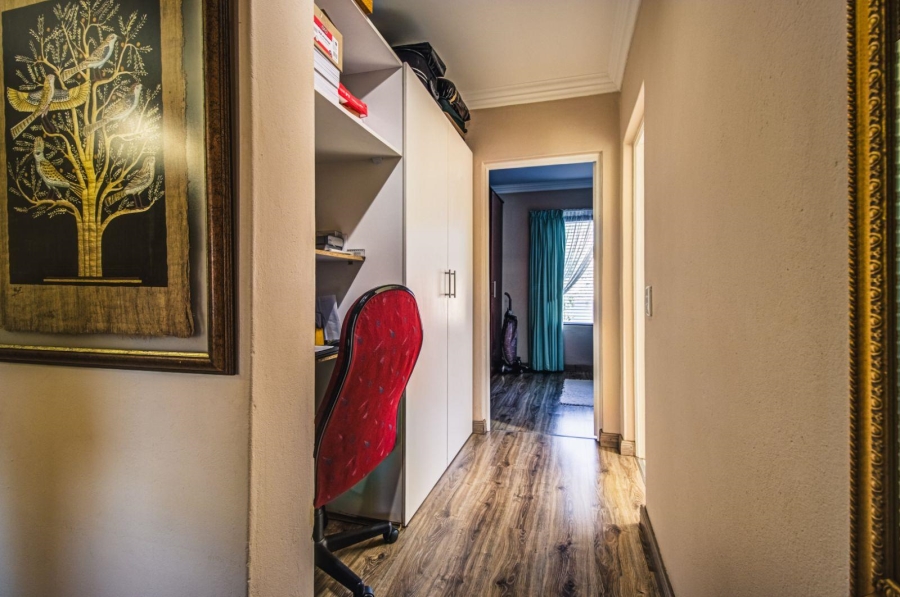 2 Bedroom Property for Sale in Morehill Gauteng